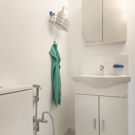 Big Blue Piso Livadi